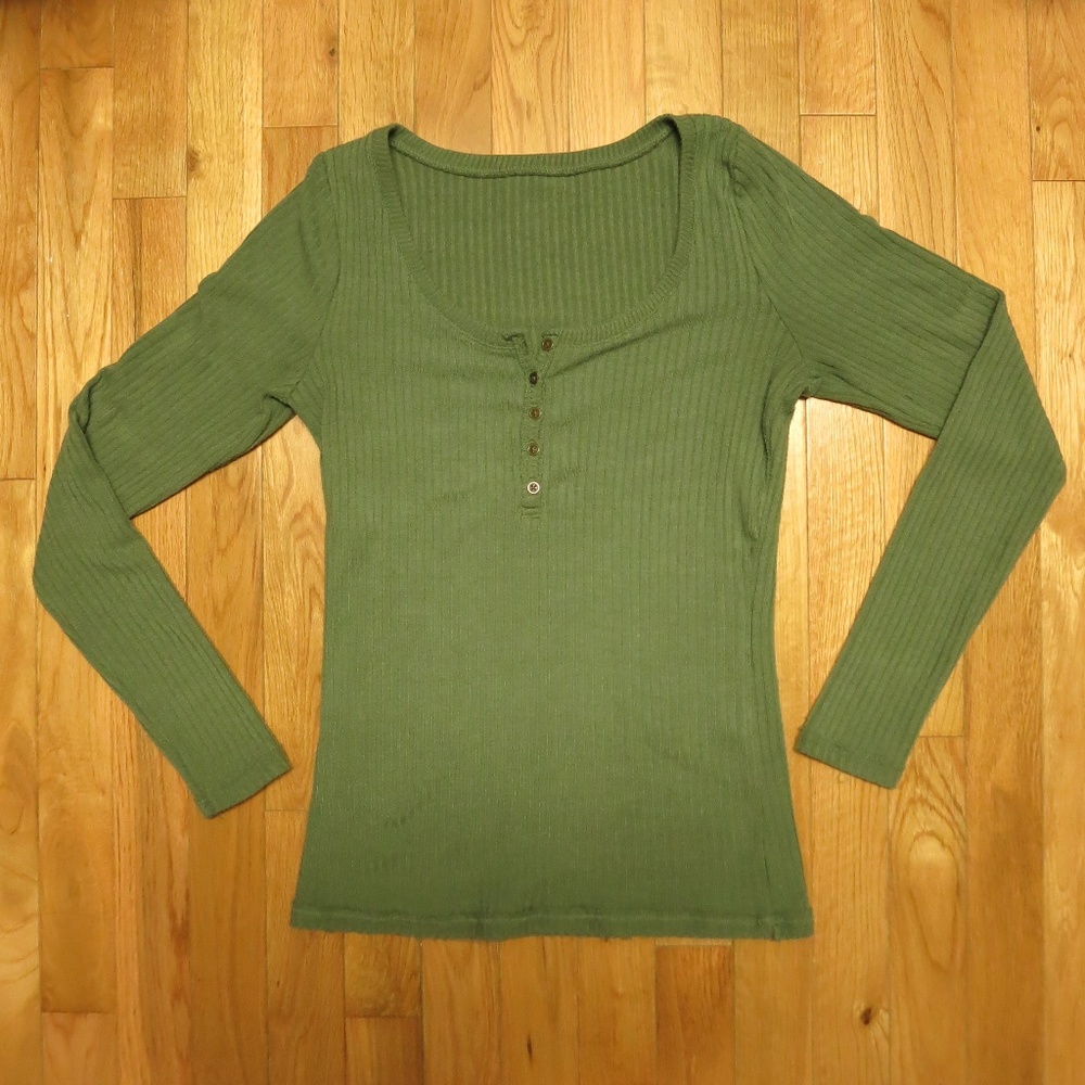 Ribbed Dark Green Henley Long Sleeve Top